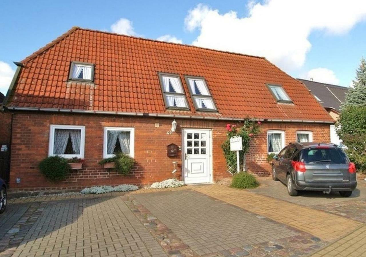 Ostseeferienwohnung Storchennest * Dassow